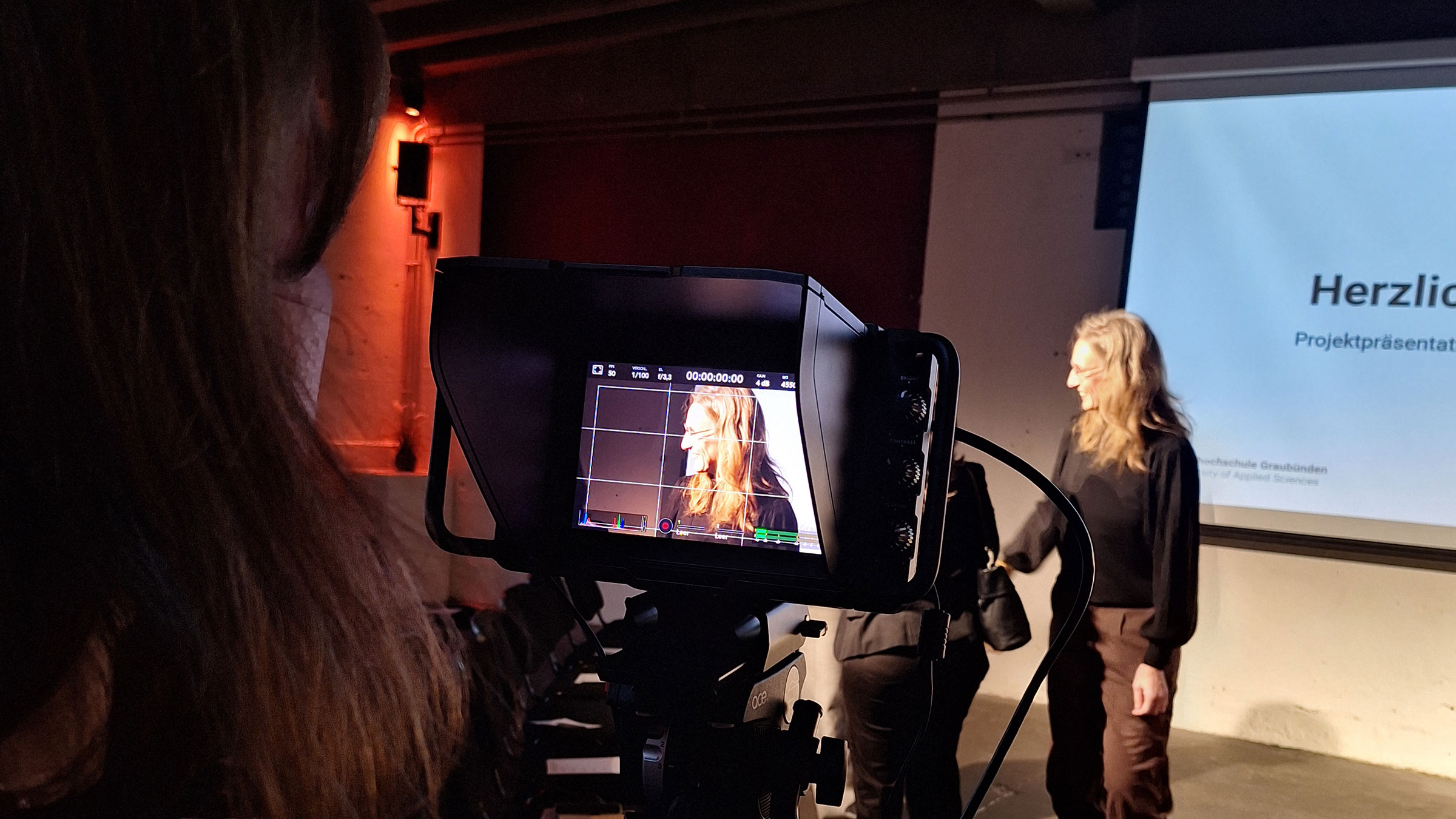 DCCMP Semesterpräsentationen – Nadja Siegrist testet die Kamera